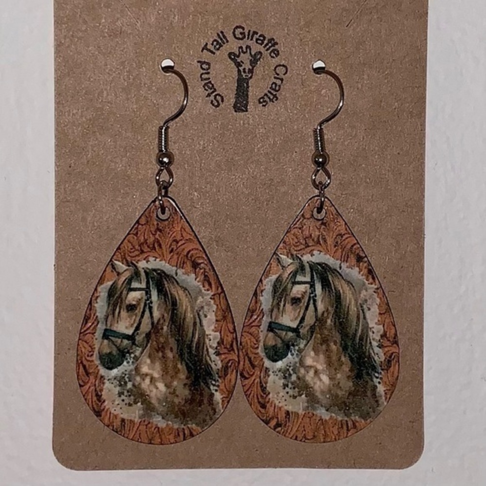 Western horse wood tear drop earring set new